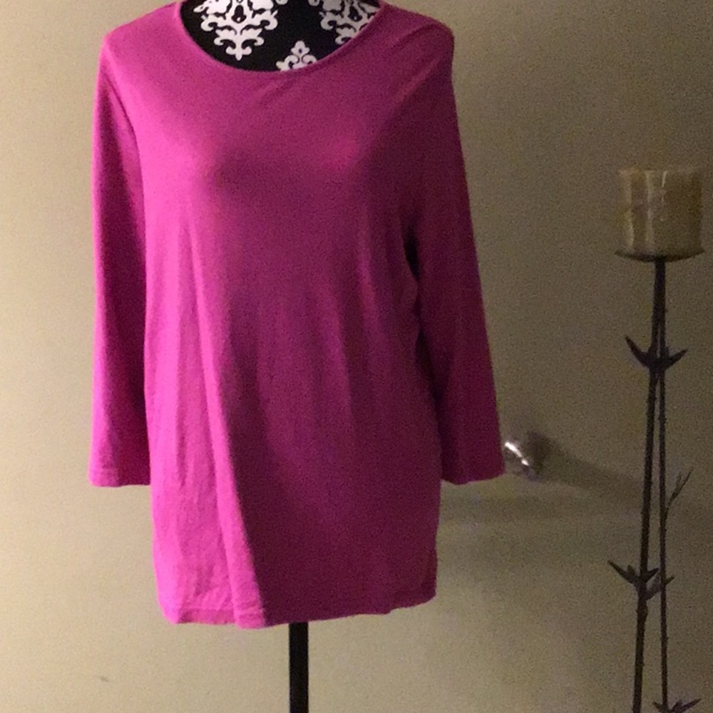 4/ $20. 1x fuchsia top